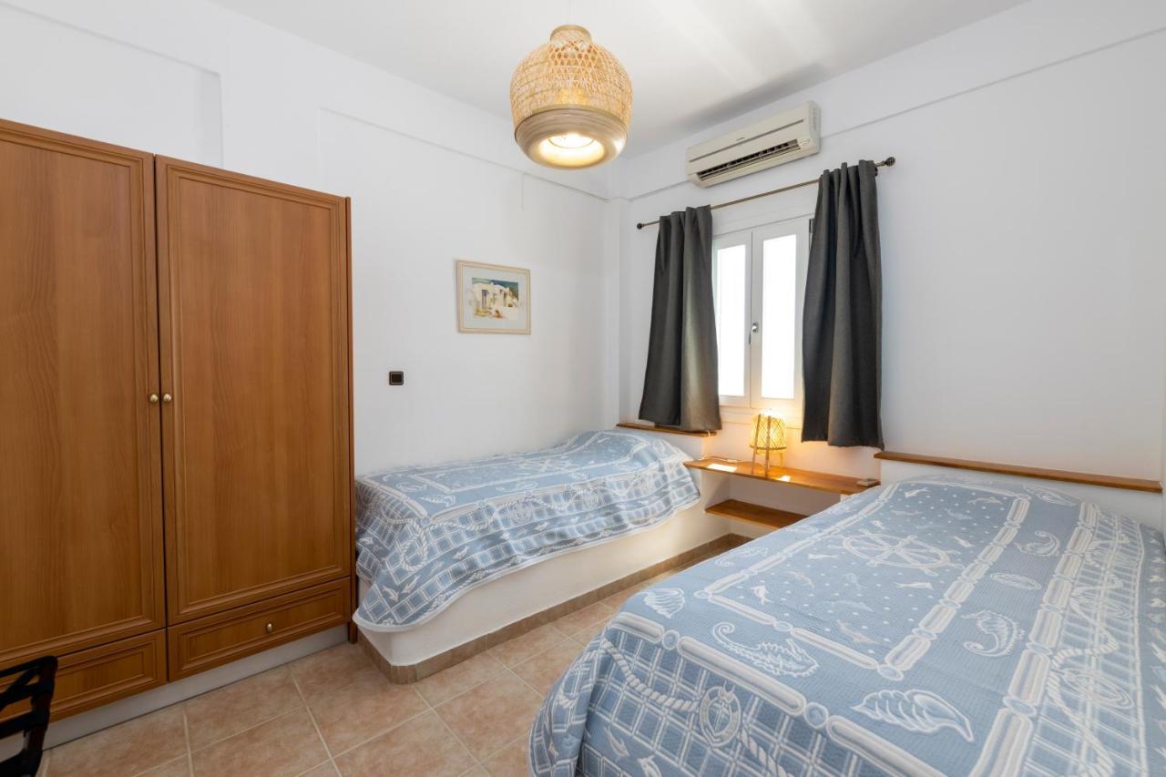 Pension Moschoula Platis Gialos  Extérieur photo
