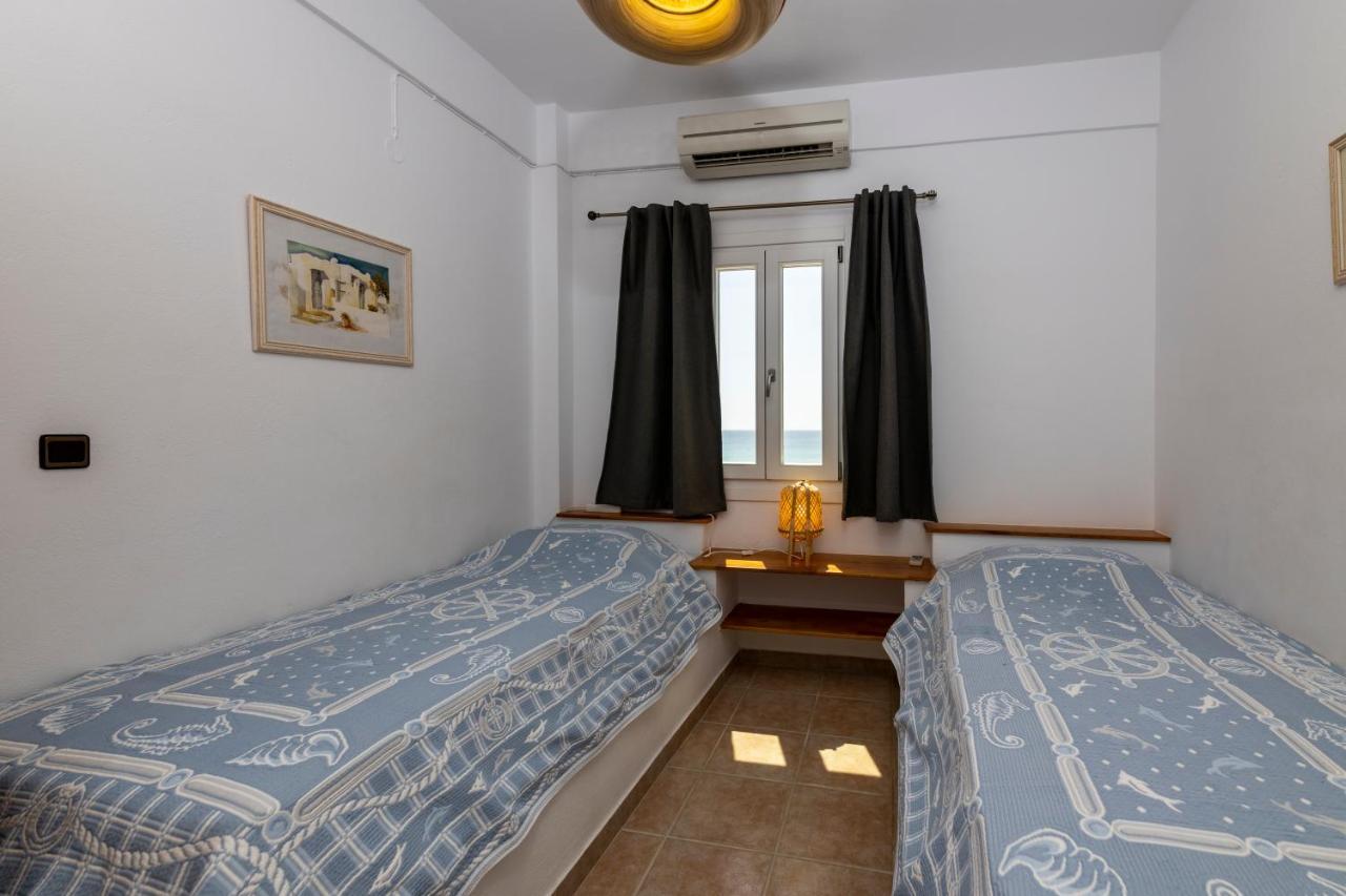 Pension Moschoula Platis Gialos  Extérieur photo
